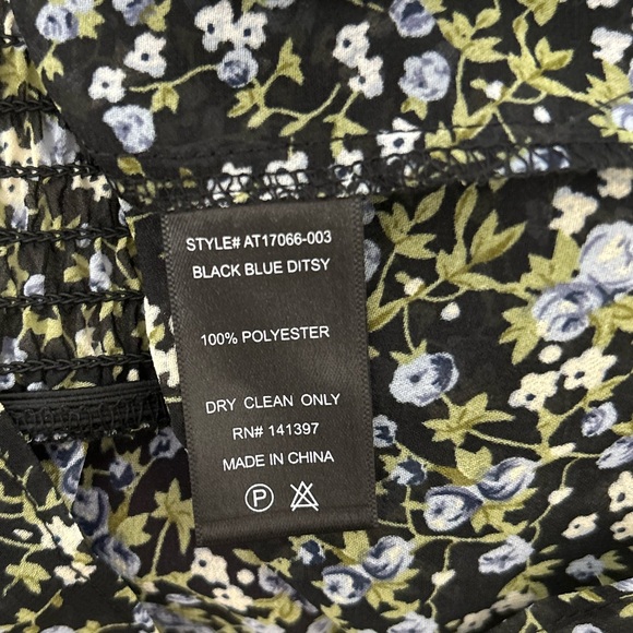 ASTR The Label Black Blue Ditsy Floral Peasant Preppy Chiffon Ruffle Top Size M - Picture 5 of 11
